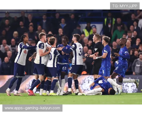 英超曼城多点渗透,球队攻势无懈可击