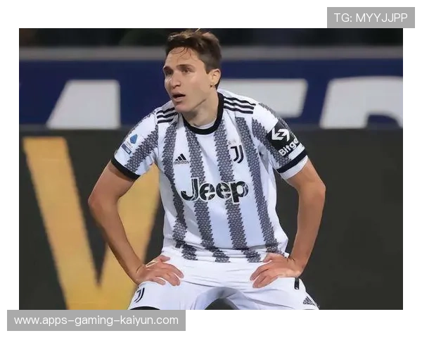 尤文基耶萨转身劲射穿网